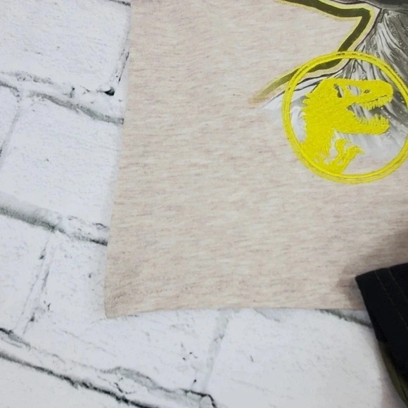 18m Boys JURASSIC WORLD Dinosaur Tshirt and Shorts Set Summer Boy - Picture 10 of 11